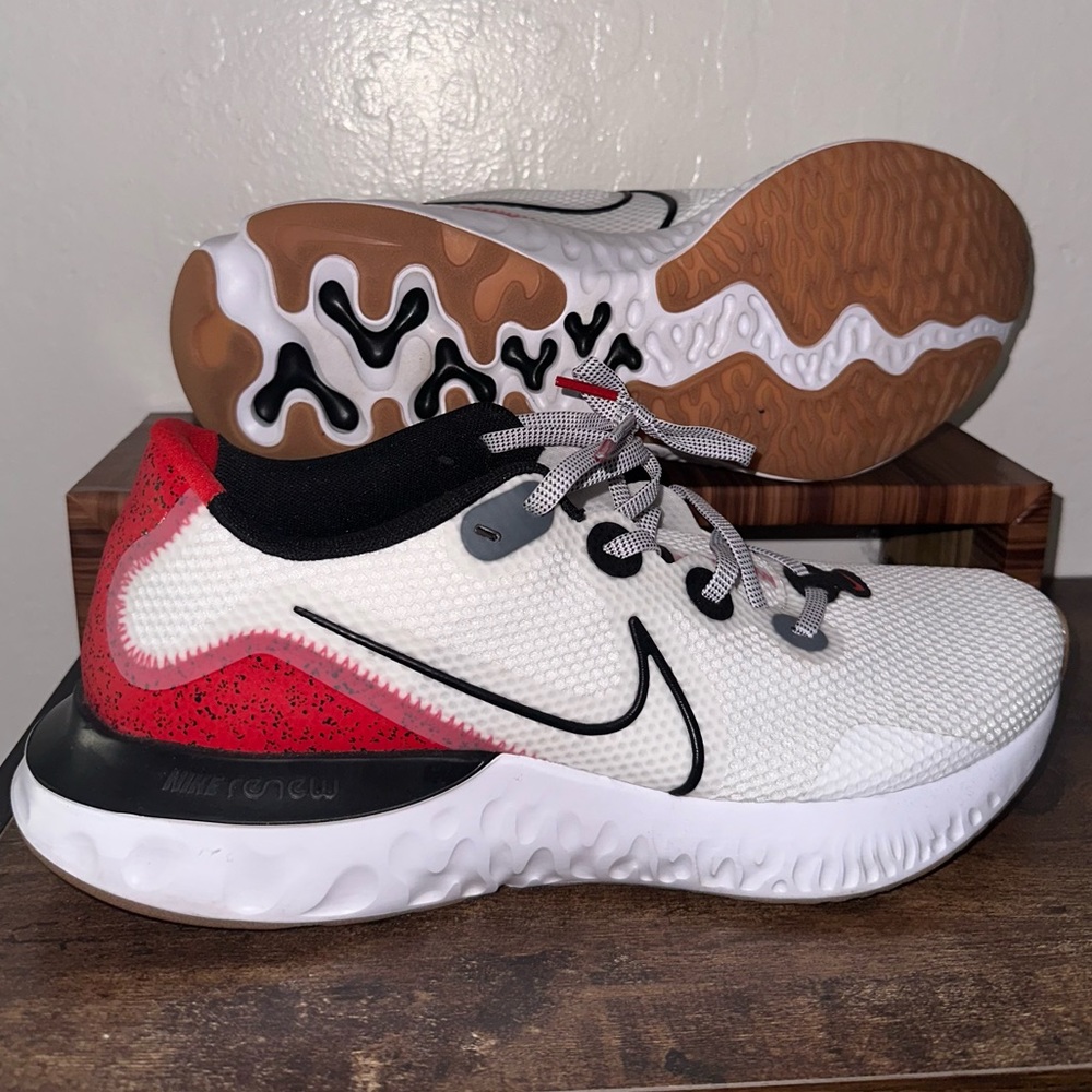 Nike Renew Run White/Black/University Red Men's Running Shoes Size 11.5
